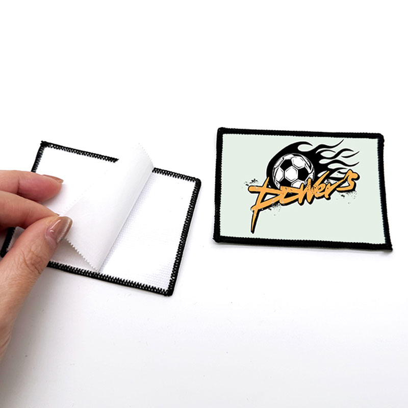3 1/2' x 2 1/2' Patch Merrow Kain Sublimasi Persegi Panjang dengan Perekat 3 1/2' x 2 1/2' Patch Merrow Kain Sublimasi Persegi Panjang dengan Perekat