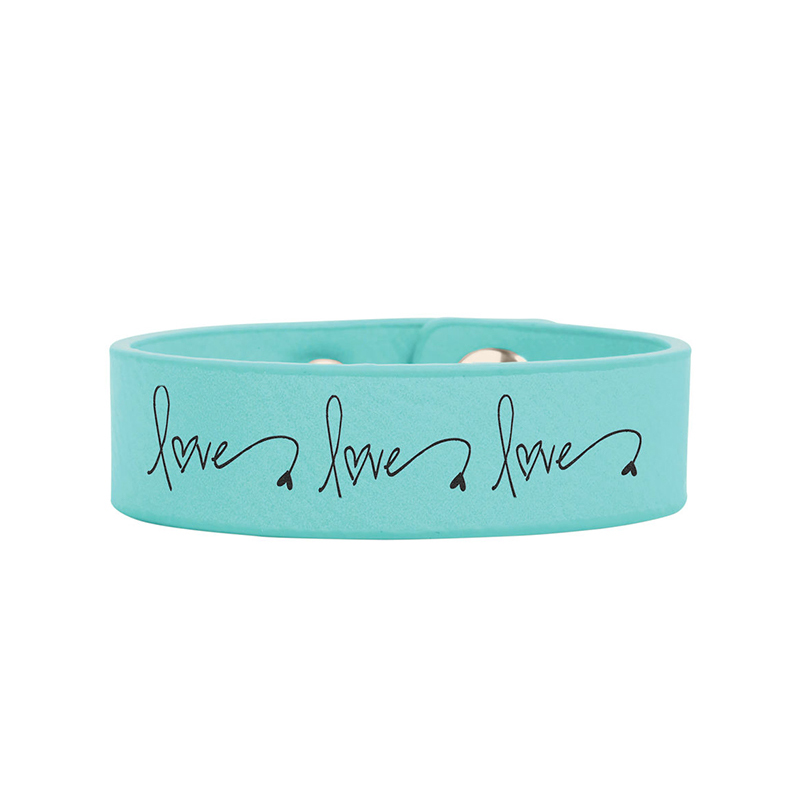 Gelang Manset Kulit Buatan yang Dapat Dilaser 9 1/2' x 2'. Gelang Manset Kulit Buatan yang Dapat Dilaser 9 1/2' x 2'.